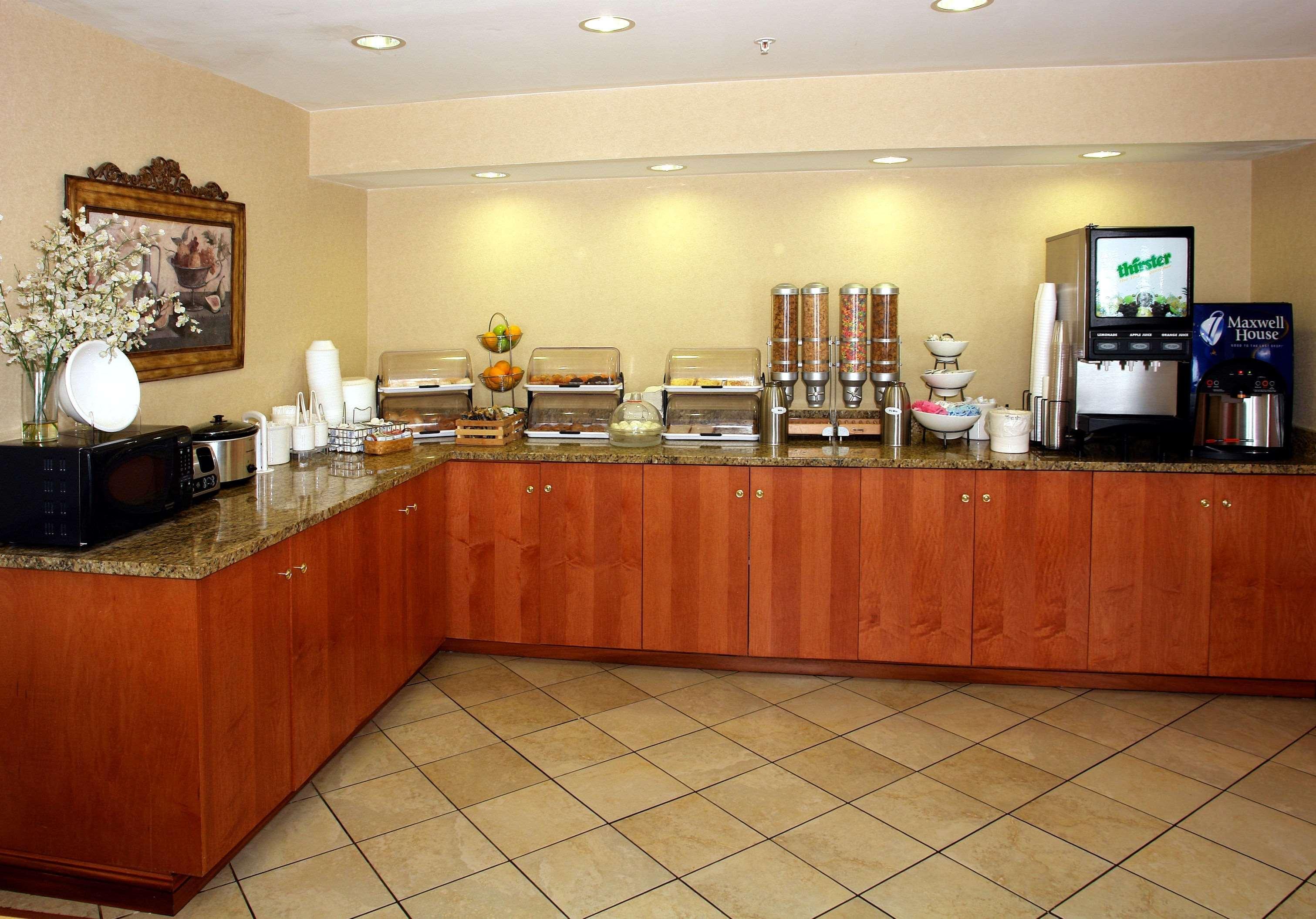 Best Western Executive Inn - Latta Berrys Crossroads Eksteriør bilde