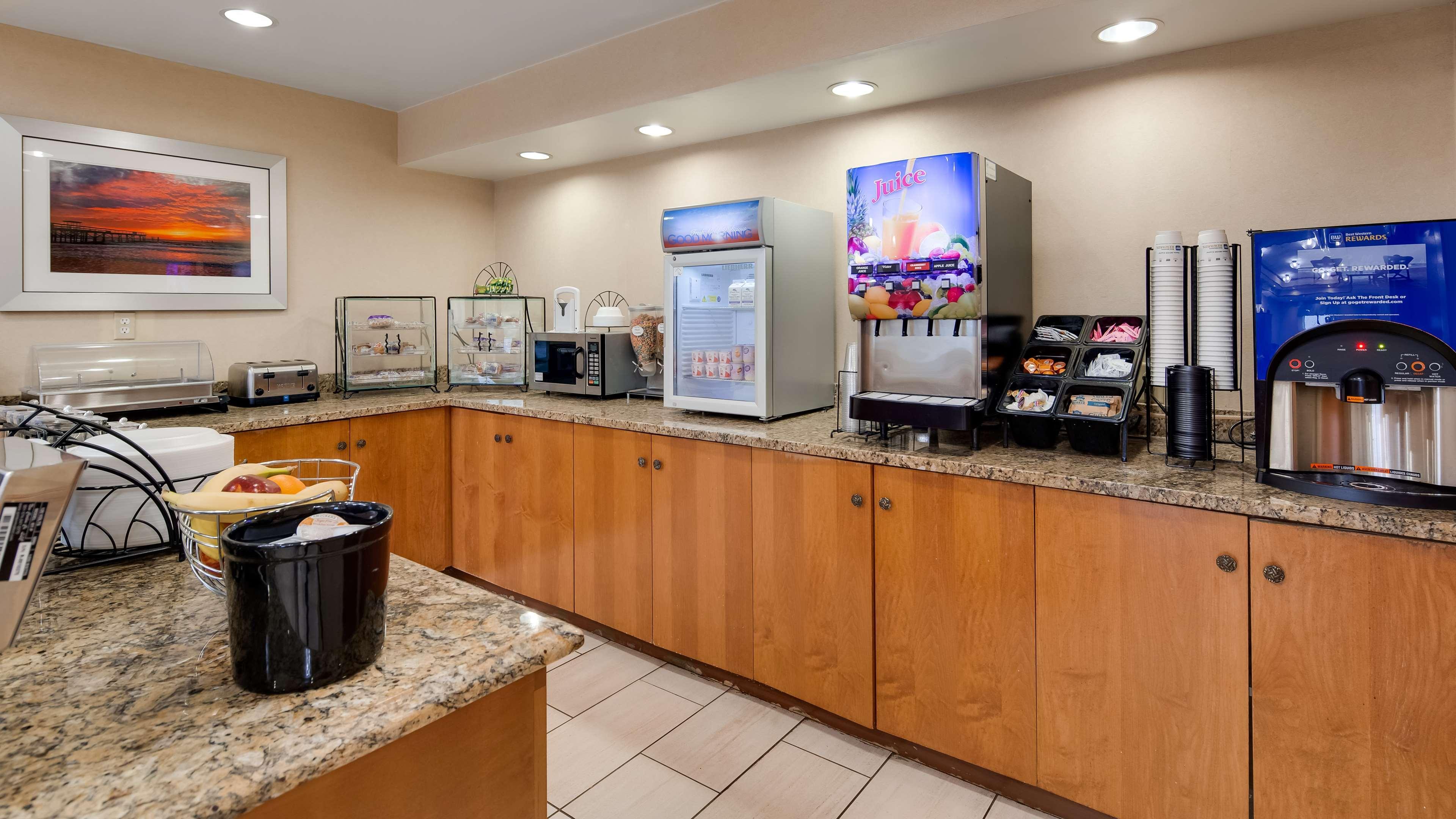 Best Western Executive Inn - Latta Berrys Crossroads Eksteriør bilde