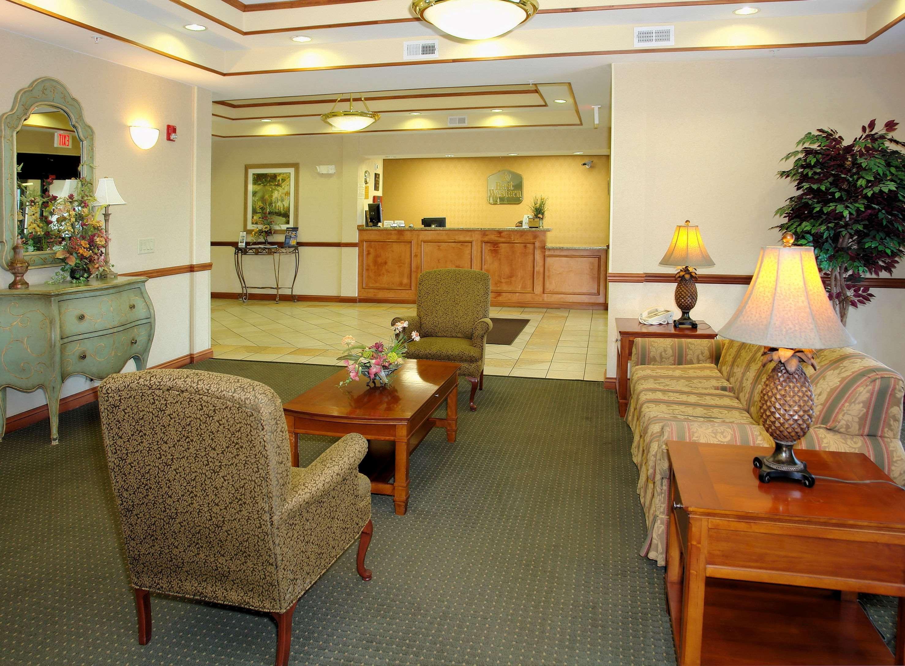 Best Western Executive Inn - Latta Berrys Crossroads Eksteriør bilde