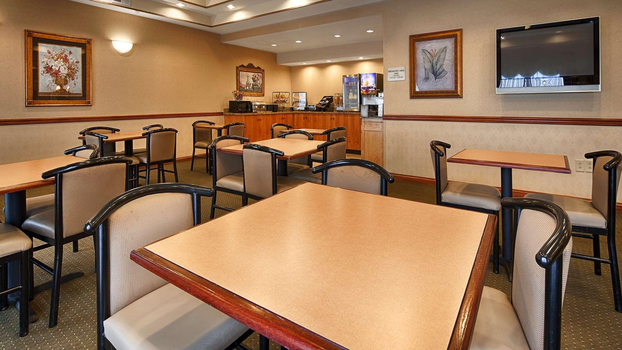 Best Western Executive Inn - Latta Berrys Crossroads Eksteriør bilde