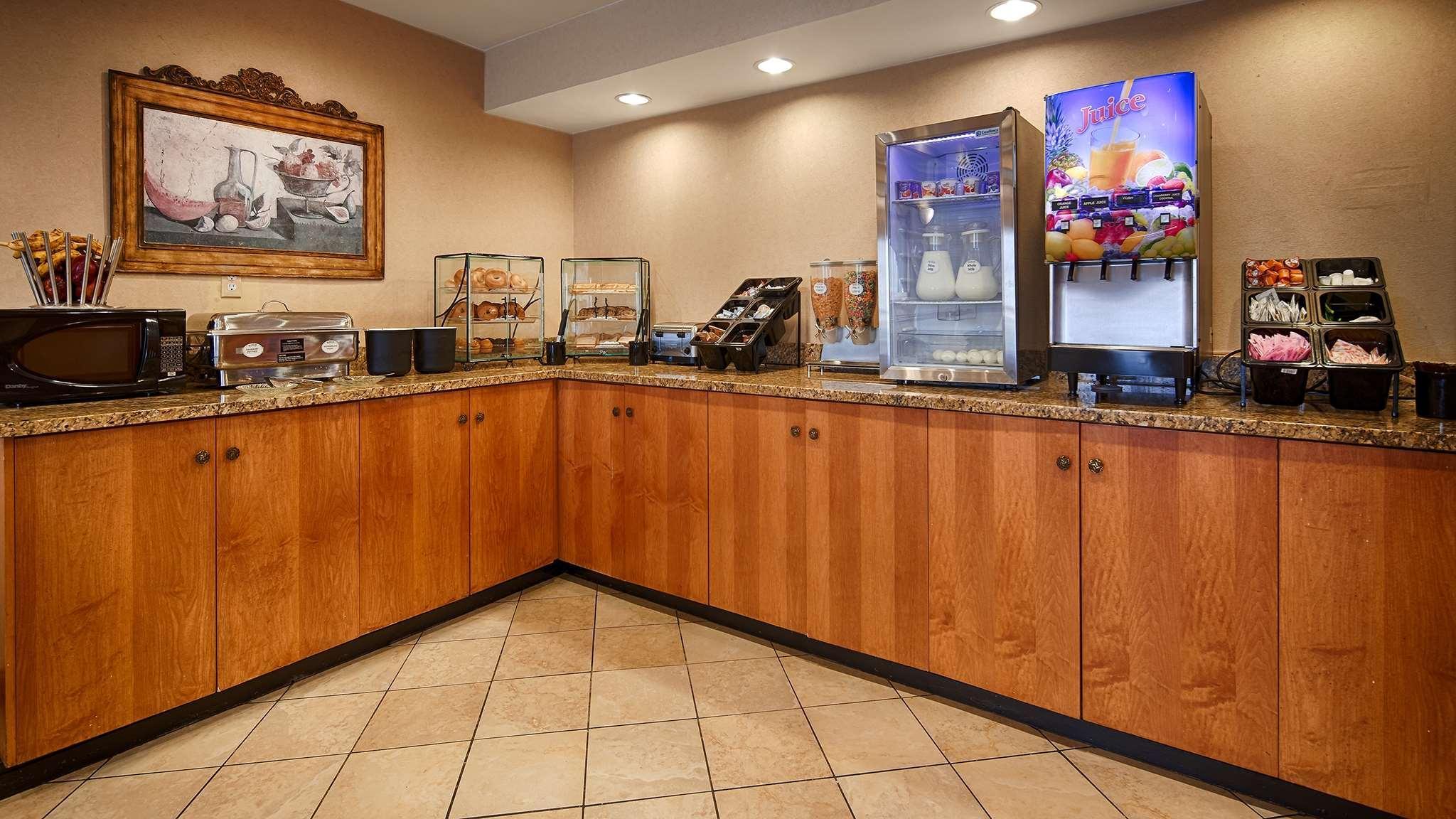 Best Western Executive Inn - Latta Berrys Crossroads Eksteriør bilde