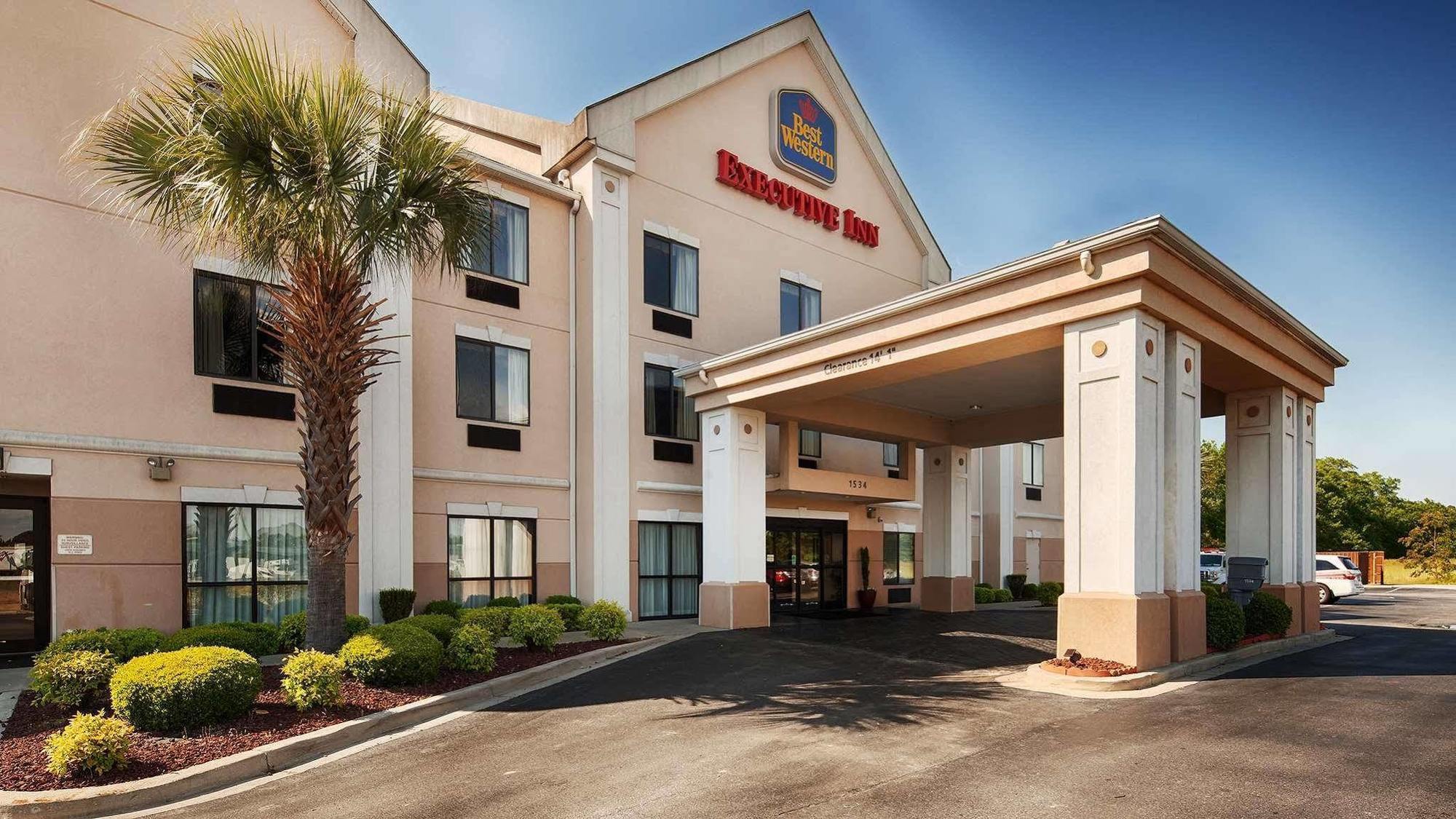 Best Western Executive Inn - Latta Berrys Crossroads Eksteriør bilde